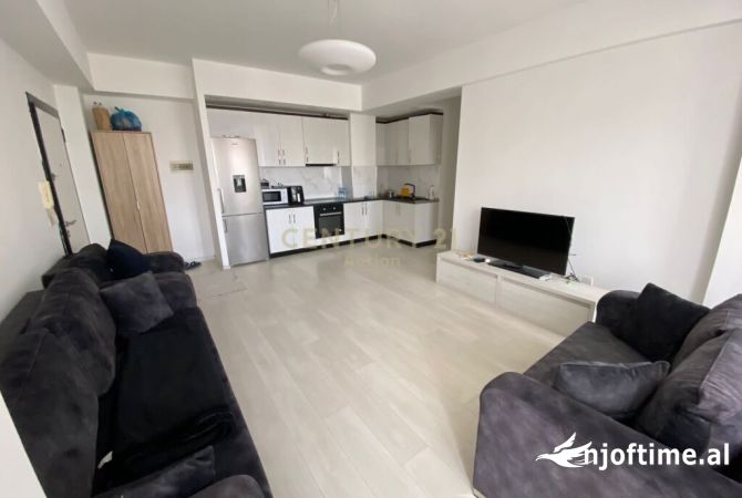 Shtepi me qera Apartament ne Tirane, 2+1, Mobilimi E mobiluar, Pagesa 650  Euro.