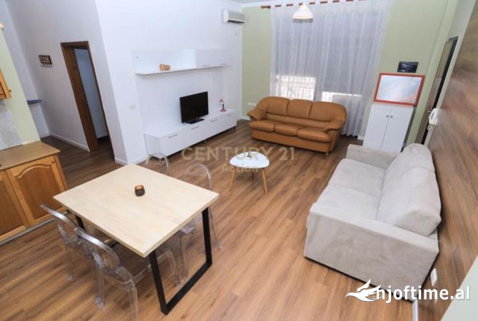Shtepi me qera 2+1 ne Tirane - 650 Euro