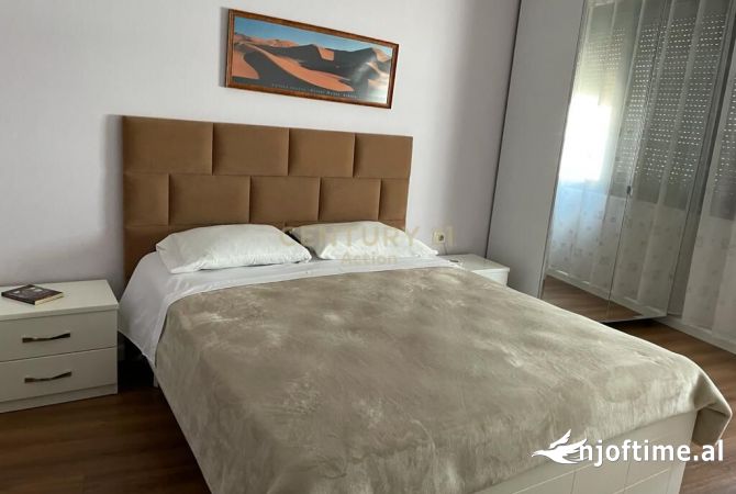 Shtepi me qera 2+1 ne Tirane - 650 Euro