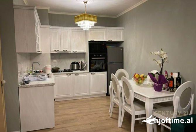 Shtepi me qera 1+1 ne Tirane - 500 Euro