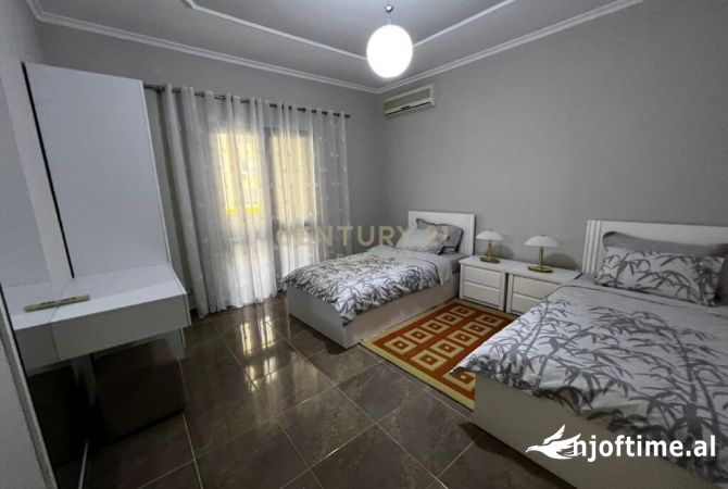 Shtepi me qera Apartament ne Tirane, 1+1, Mobilimi E mobiluar, Pagesa 500  Euro.