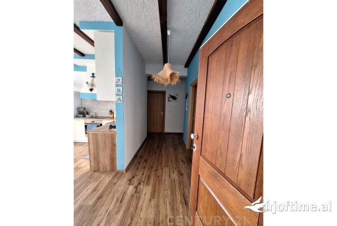 Shtepi ne shitje Apartament ne Himare, 2+1, Mobilimi E mobiluar, Pagesa 261,000  Euro.