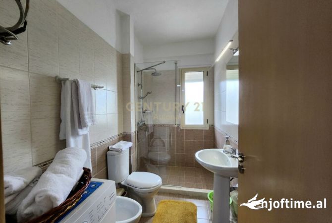 Shtepi ne shitje Apartament ne Vlore, 1+1, Mobilimi E mobiluar, Pagesa 188,000  Euro.