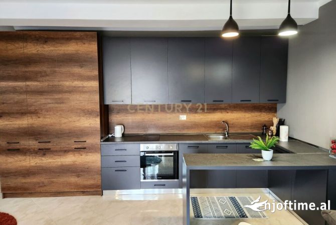 Shtepi ne shitje Apartament ne Vlore, 1+1, Mobilimi E mobiluar, Pagesa 188,000  Euro.