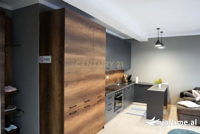 Shtepi ne shitje Apartament ne Vlore, 1+1, Mobilimi E mobiluar, Pagesa 188,000  Euro.