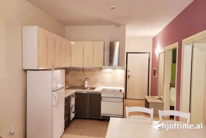 Shtepi ne shitje Apartament ne Vlore, 2+1, Mobilimi E mobiluar, Pagesa 165,000  Euro.