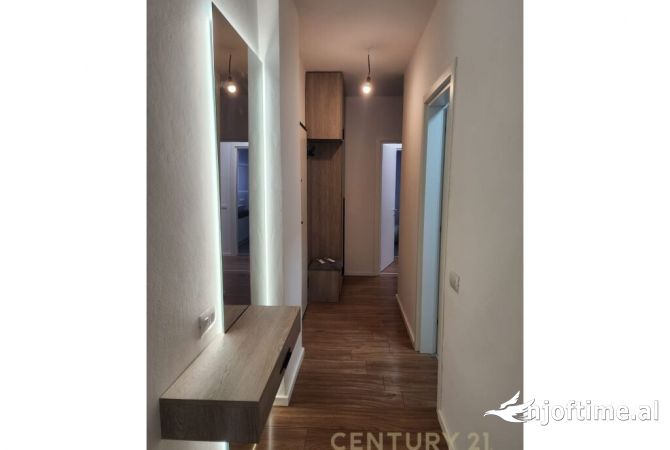 Shtepi me qera 2+1 ne Tirane - 800 Euro