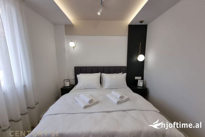 Shtepi me qera Duplex(shtepi me 2 kate) ne Tirane, 2+1, Mobilimi E mobiluar, Pagesa 1,800  Euro.