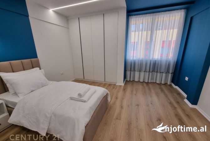 Shtepi me qera Duplex(shtepi me 2 kate) ne Tirane, 2+1, Mobilimi E mobiluar, Pagesa 1,800  Euro.