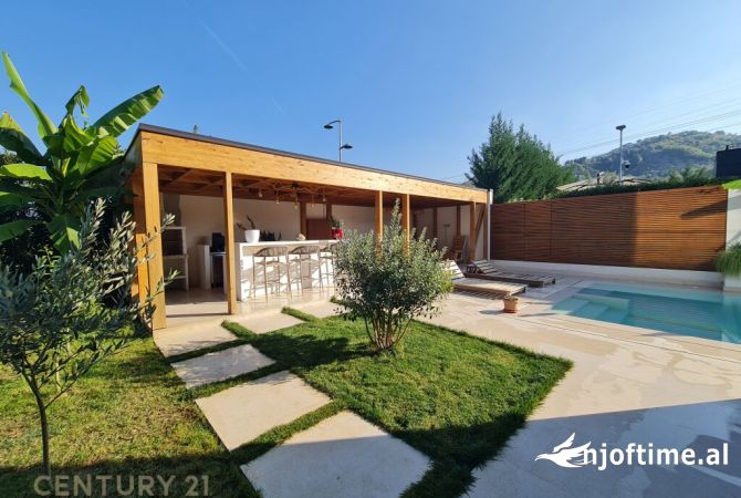 Shtepi me qera 3+1 ne Tirane - 4,000 Euro