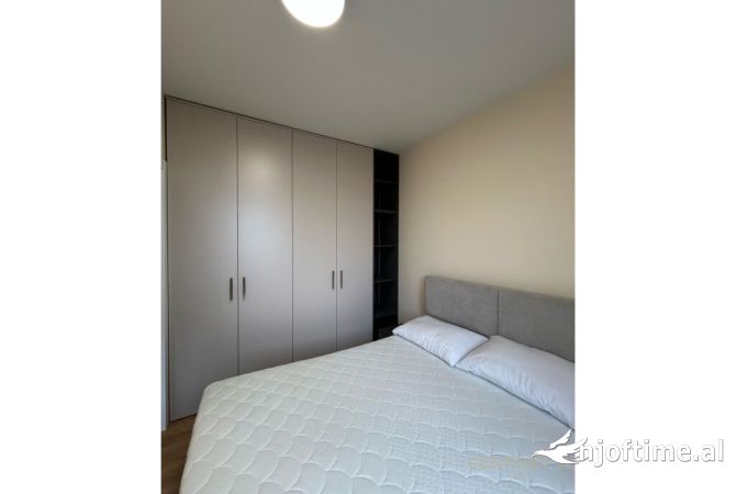 Shtepi me qera Apartament ne Tirane, 1+1, Mobilimi E mobiluar, Pagesa 500  Euro.