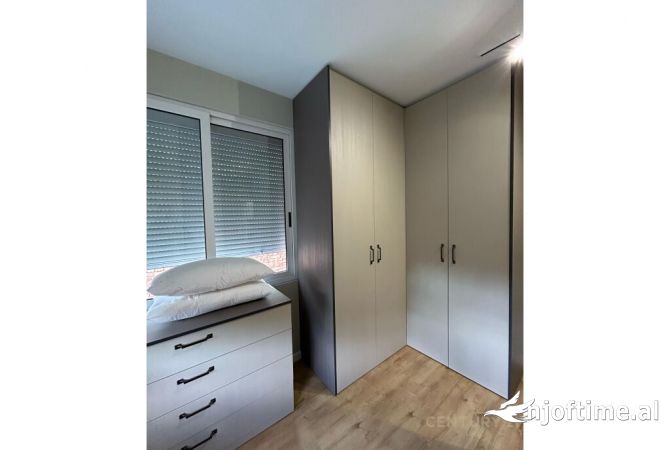 Shtepi me qera Apartament ne Tirane, 1+1, Mobilimi E mobiluar, Pagesa 500  Euro.