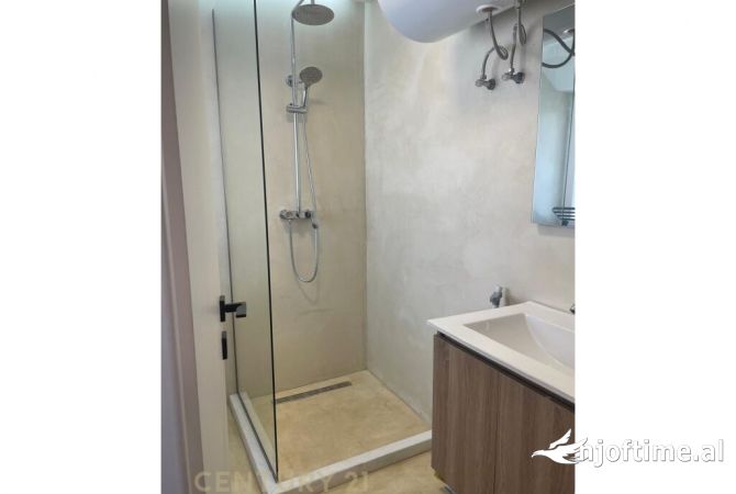 Shtepi me qera Apartament ne Tirane, 1+1, Mobilimi E mobiluar, Pagesa 500  Euro.