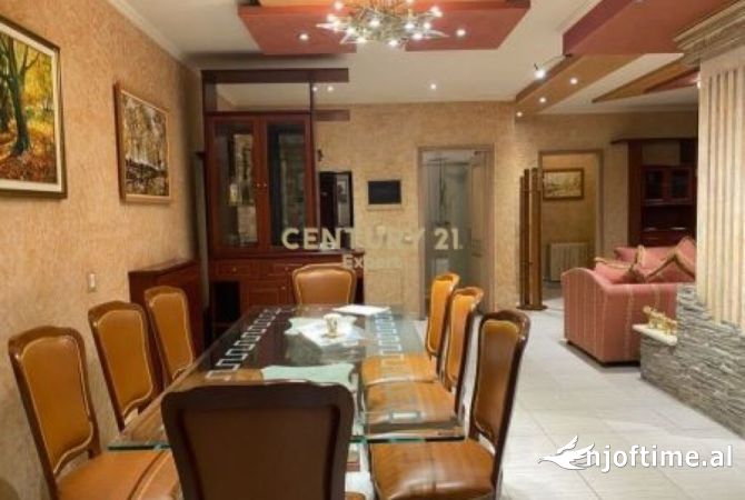 Shtepi me qera 3+1 ne Tirane - 1,500 Euro