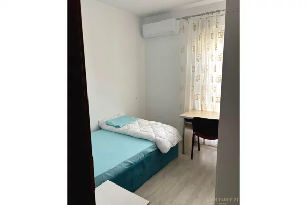 Shtepi me qera 2+1 ne Tirane - 700 Euro