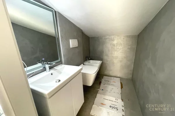 House for Sale 3+1 in Tirana - 190,000 Euro