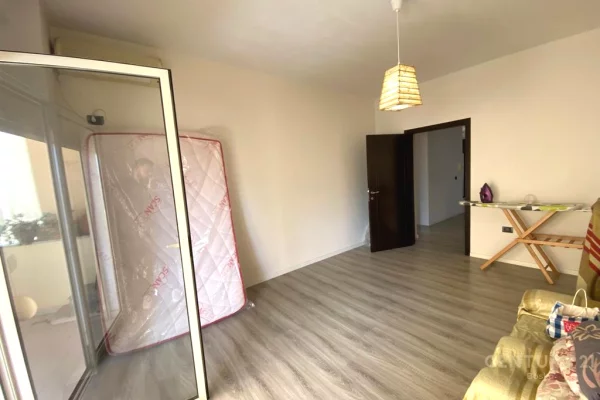 Shtepi ne shitje 2+1 ne Tirane - 230,000 Euro