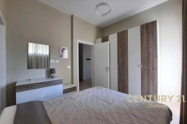 Shtepi me qera 2+1 ne Tirane - 900 Euro