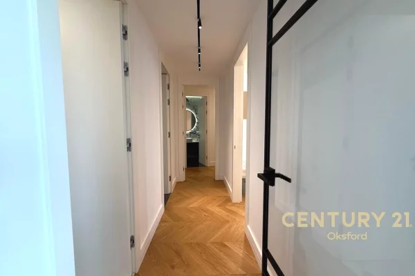 Shtepi ne shitje Apartament ne Tirane, 2+1, Mobilimi E mobiluar, Pagesa 750,000  Euro.