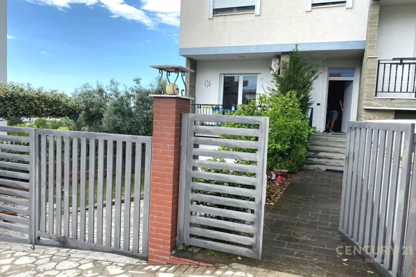 Casa in affitto 4+1 a Tirana - 1,500 Euro