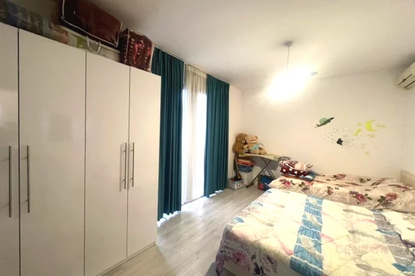 Shtepi ne shitje 2+1 ne Tirane - 280,000 Euro
