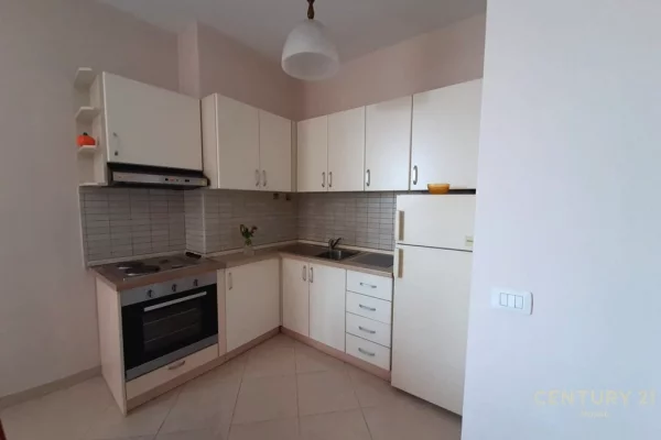 Shtepi me qera Apartament ne Tirane, 1+1, Mobilimi E mobiluar, Pagesa 50,000  Leke.