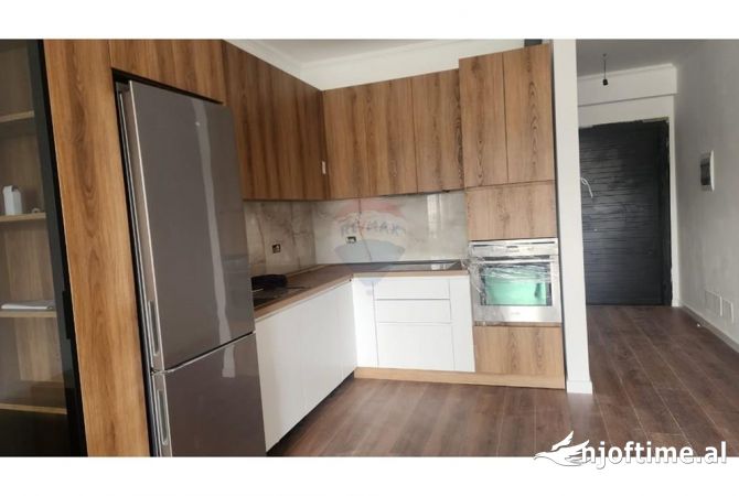 Shtepi me qera 1+1 ne Tirane - 700 Euro