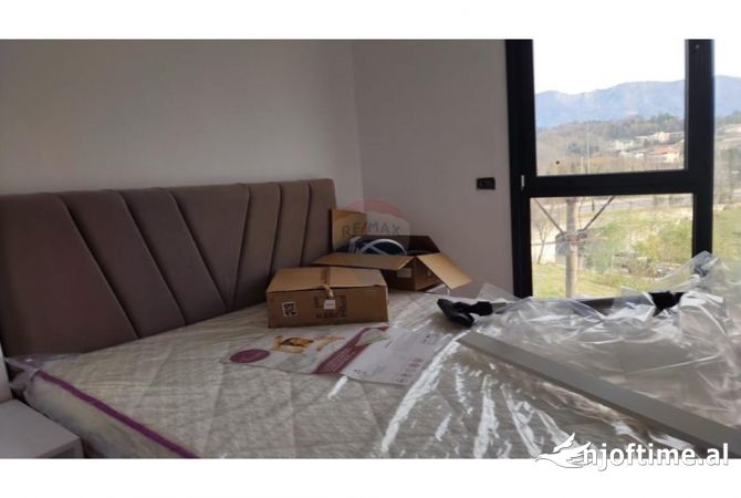 Shtepi me qera Apartament ne Tirane, 1+1, Mobilimi E mobiluar, Pagesa 700  Euro.