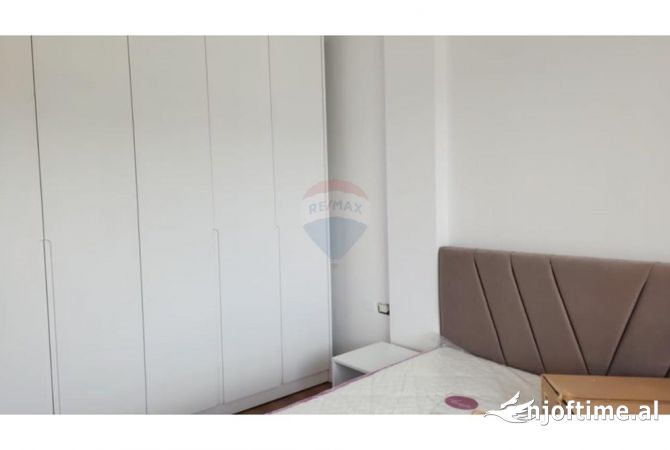 Shtepi me qera Apartament ne Tirane, 1+1, Mobilimi E mobiluar, Pagesa 700  Euro.