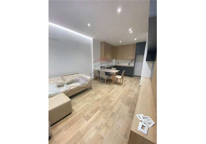 Shtepi ne shitje 1+1 ne Tirane - 99,999 Euro