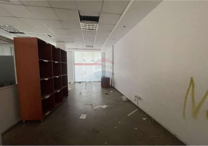 Ambient Biznesi (dyqan) per shitje tek 21 Dhjetori