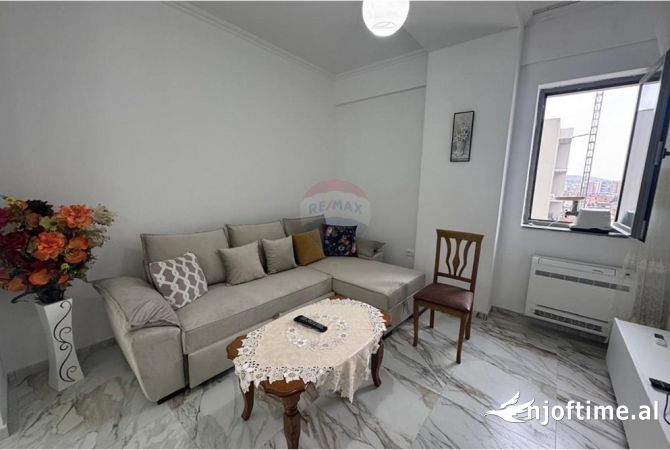Shtepi me qera 2+1 ne Tirane - 750 Euro