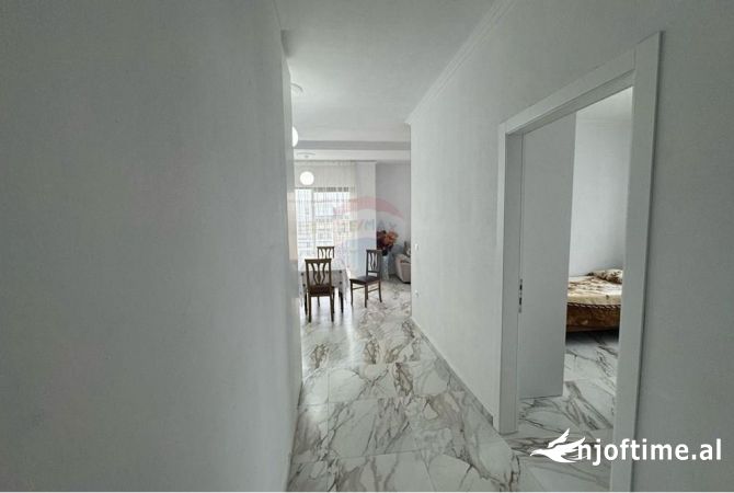 Shtepi me qera Apartament ne Tirane, 2+1, Mobilimi E mobiluar, Pagesa 750  Euro.