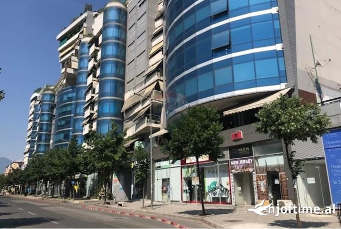 Ambient biznesi me qera 3+1 ne Tirane - 600 Euro