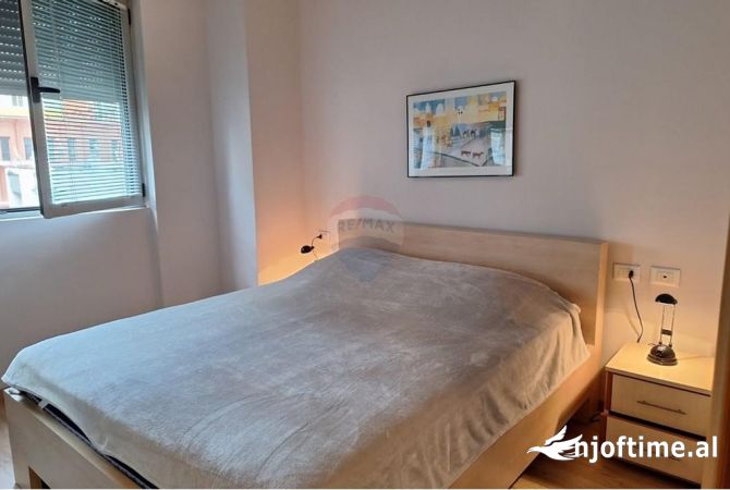 Shtepi me qera Apartament ne Tirane, 2+1, Mobilimi E mobiluar, Pagesa 950  Euro.