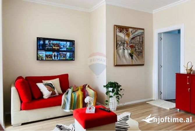 Shtepi me qera 1+1 ne Tirane - 700 Euro
