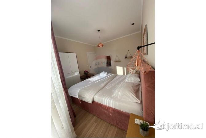 Shtepi me qera Apartament ne Tirane, 1+1, Mobilimi E mobiluar, Pagesa 700  Euro.