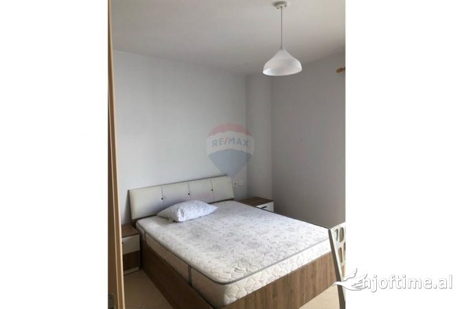 Shtepi me qera 2+1 ne Tirane - 550 Euro