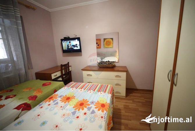 Shtepi me qera Apartament ne Tirane, 2+1, Mobilimi E mobiluar, Pagesa 700  Euro.