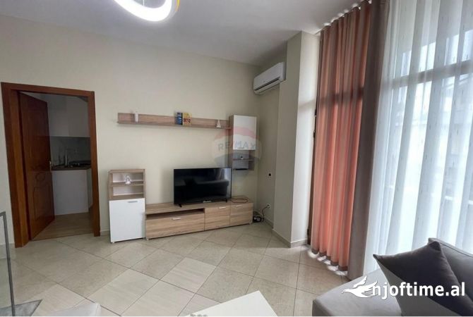 Shtepi me qera 2+1 ne Tirane - 650 Euro