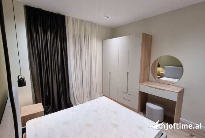 Shtepi me qera Apartament ne Tirane, 1+1, Mobilimi E mobiluar, Pagesa 650  Euro.