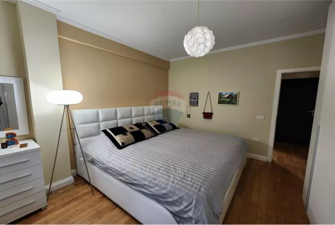 Shtepi me qera Apartament ne Tirane, 1+1, Mobilimi E mobiluar, Pagesa 550  Euro.