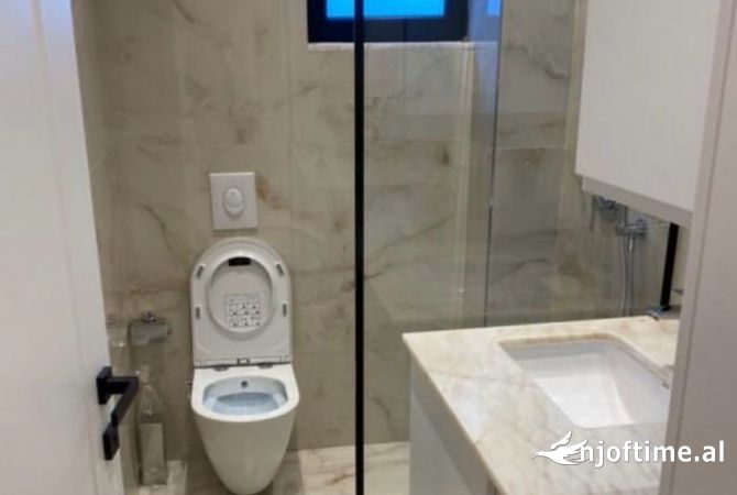 Shtepi me qera 2+1 ne Tirane - 1,000 Euro