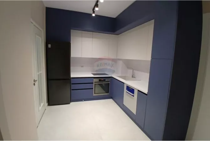 Shtepi me qera 2+1 ne Tirane - 700 Euro
