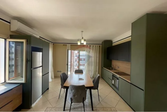 Shtepi me qera 2+1 ne Tirane - 700 Euro