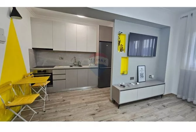 Shtepi me qera Apartament ne Tirane, Garsoniere, Mobilimi E mobiluar, Pagesa 550  Euro.