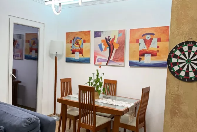 Shtepi me qera Apartament ne Tirane, 2+1, Mobilimi E mobiluar, Pagesa 850  Euro.