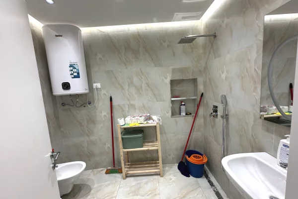 Zyre me qira ne Lake View Residence