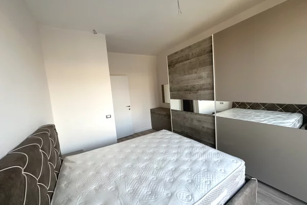 Shtepi me qera 1+1 ne Tirane - 370 Euro