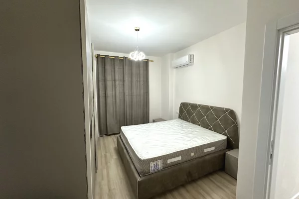 Shtepi me qera 1+1 ne Tirane - 370 Euro